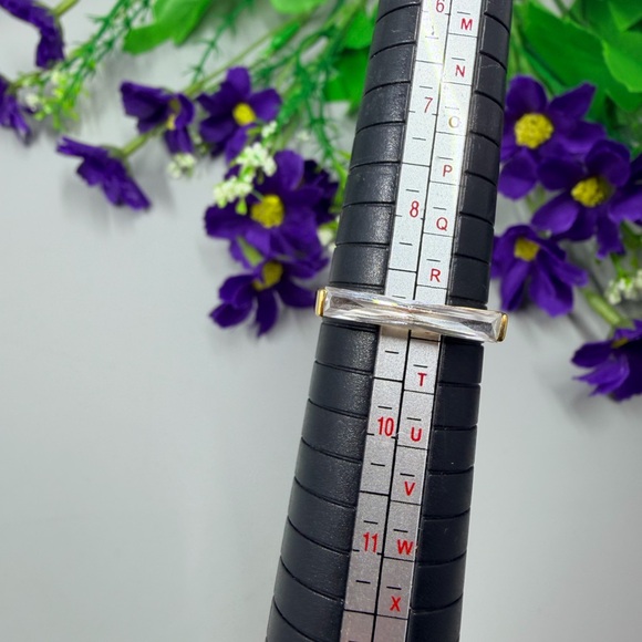 Gorgeous 925 Sterling Silver Solid Ring with Extra Long Baguette Crystal - Picture 6 of 7